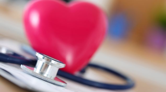 Auf liegen dem beim rücken herzstolpern Herzstolpern: Ursachen
