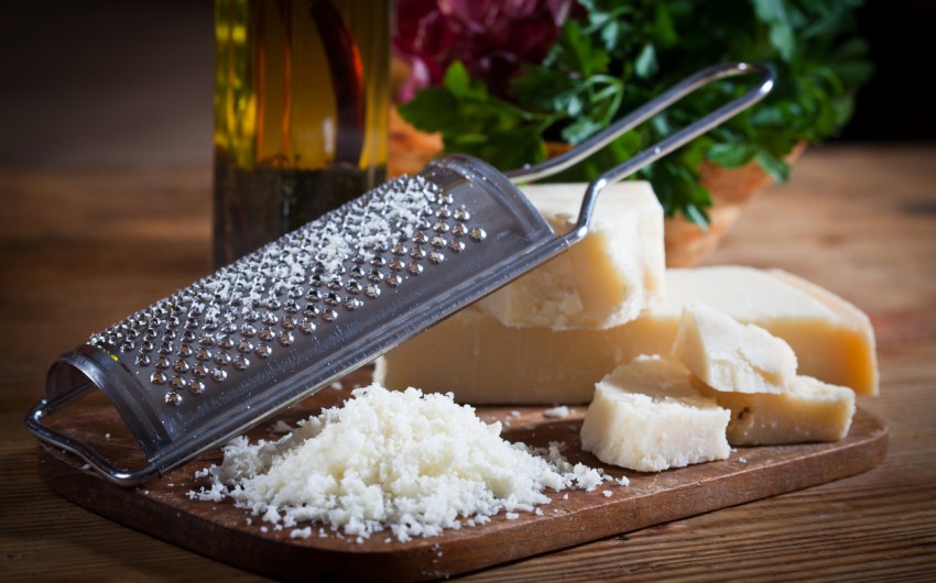 Histamin: Man sieht Parmesankäse.